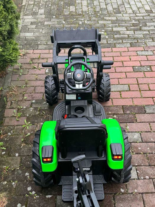 Traktorek na akumulator dla dzieci SX2068. Skompletowany
