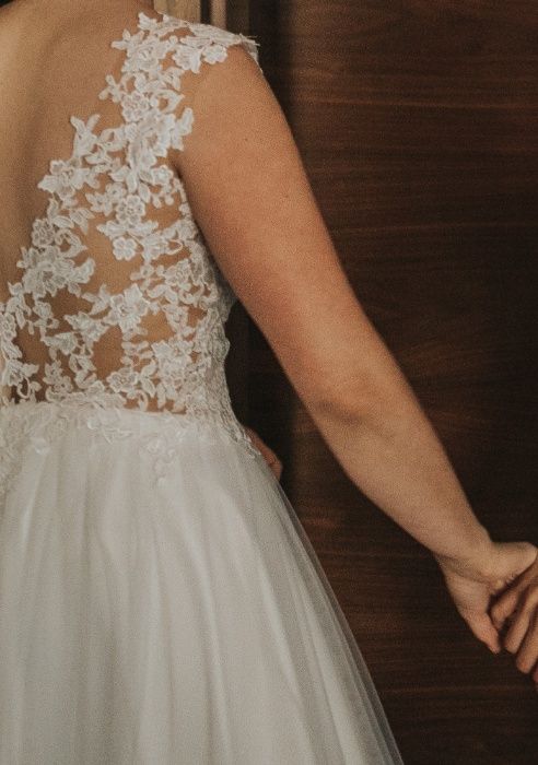 Suknia ślubna, model Kora z tyłem Agnes, z salonu Madonna