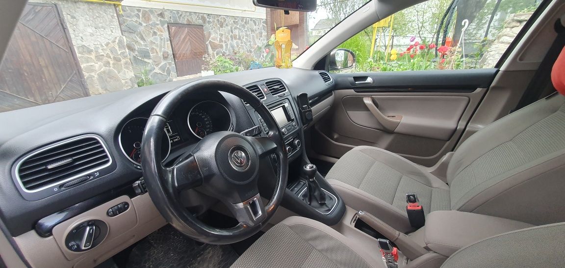 Volkswagen Golf 6 1.6 TDI 2010 р