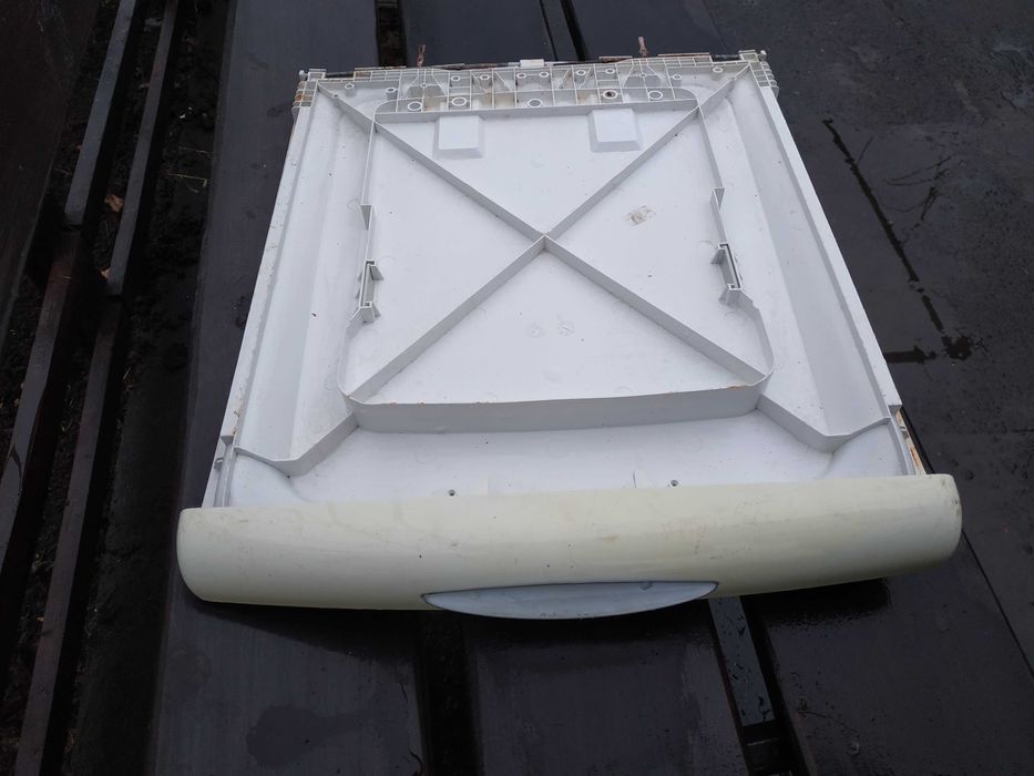 верхня дверцята пральної машинка Whirlpool AWT2290