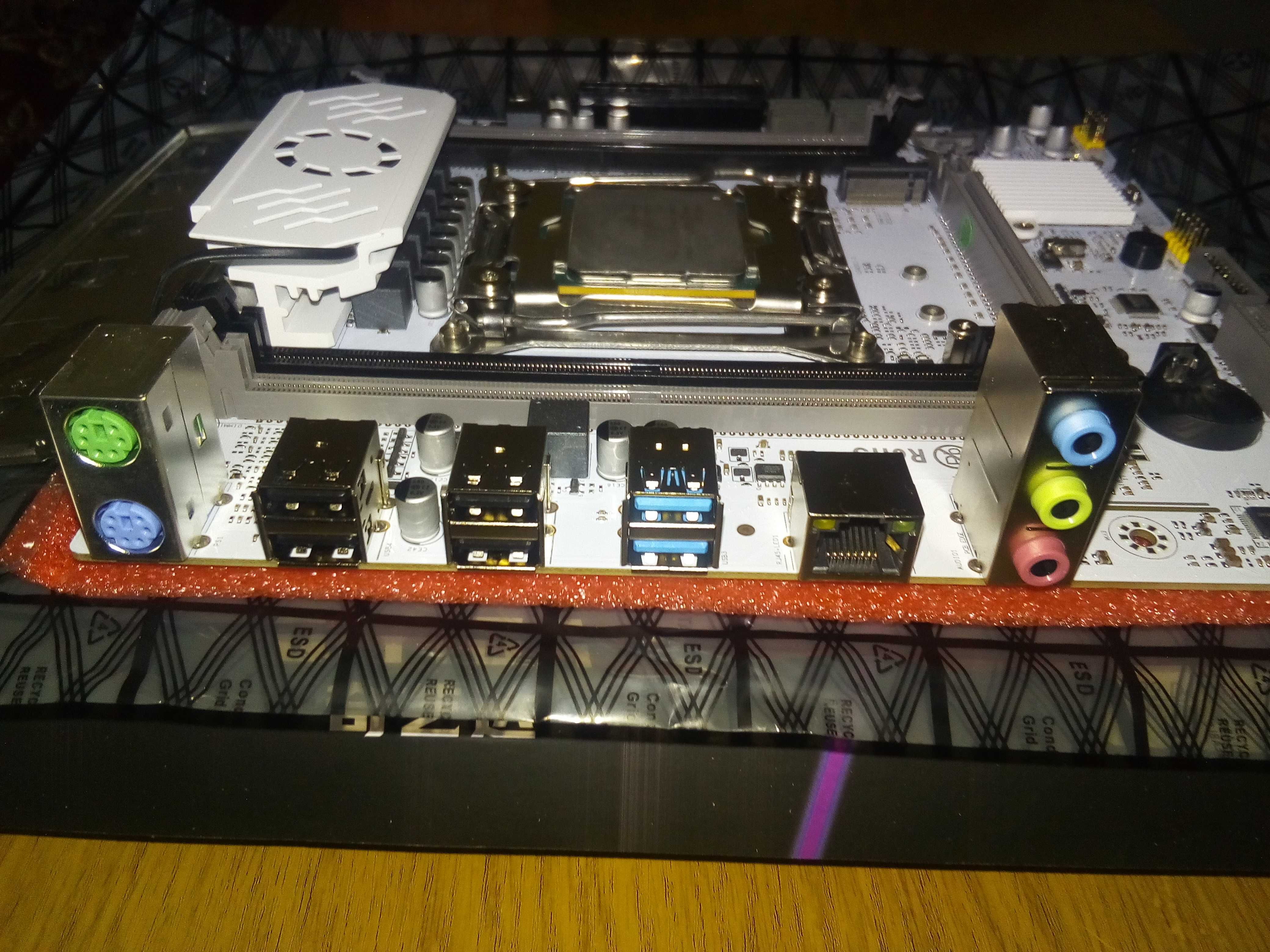 Материнська плата QIYIDA X99 D4