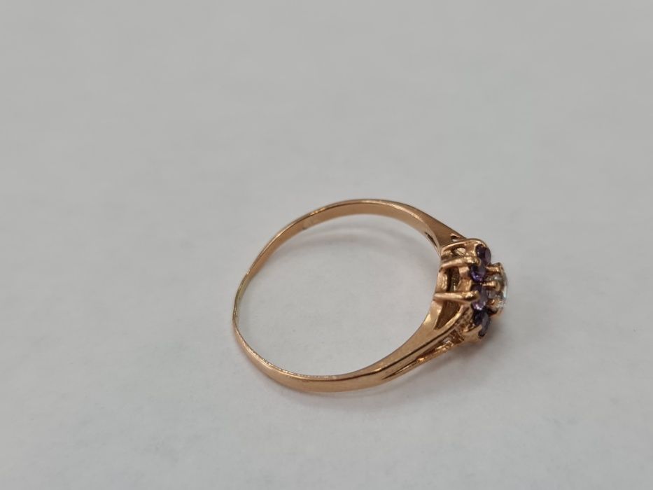 Wiekowy złoty pierścionek damski/ 583/ 1.67 gram/ R14/ Cyrkonie