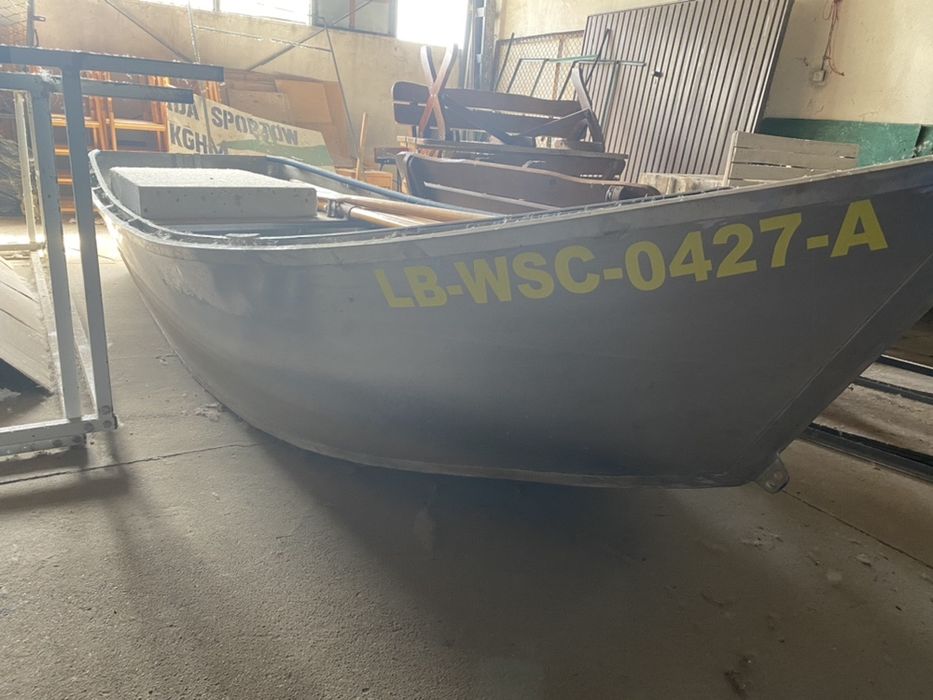 Łódź wiosłowa/ wędkarska aluminiowa 8 os.