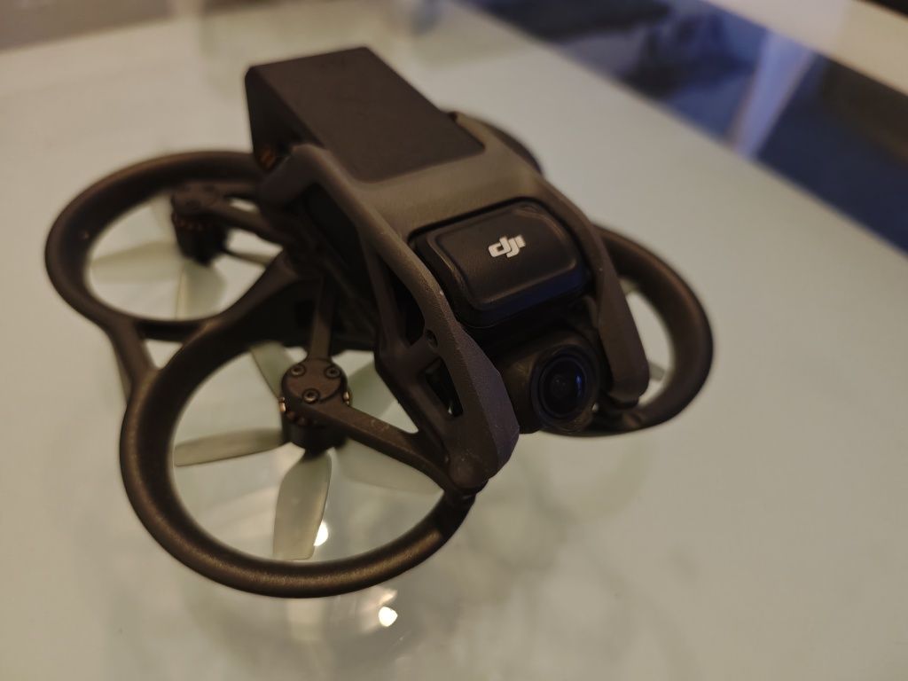 Dji Avata Идеальное состояние. В комплекте, только 1 батарея и зарядка