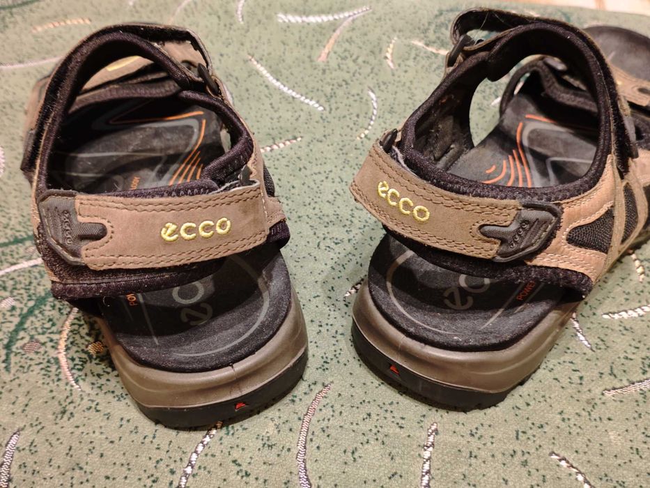 Сандали ECCO фирменные (оригинал) размер-43 стелька-27,5см