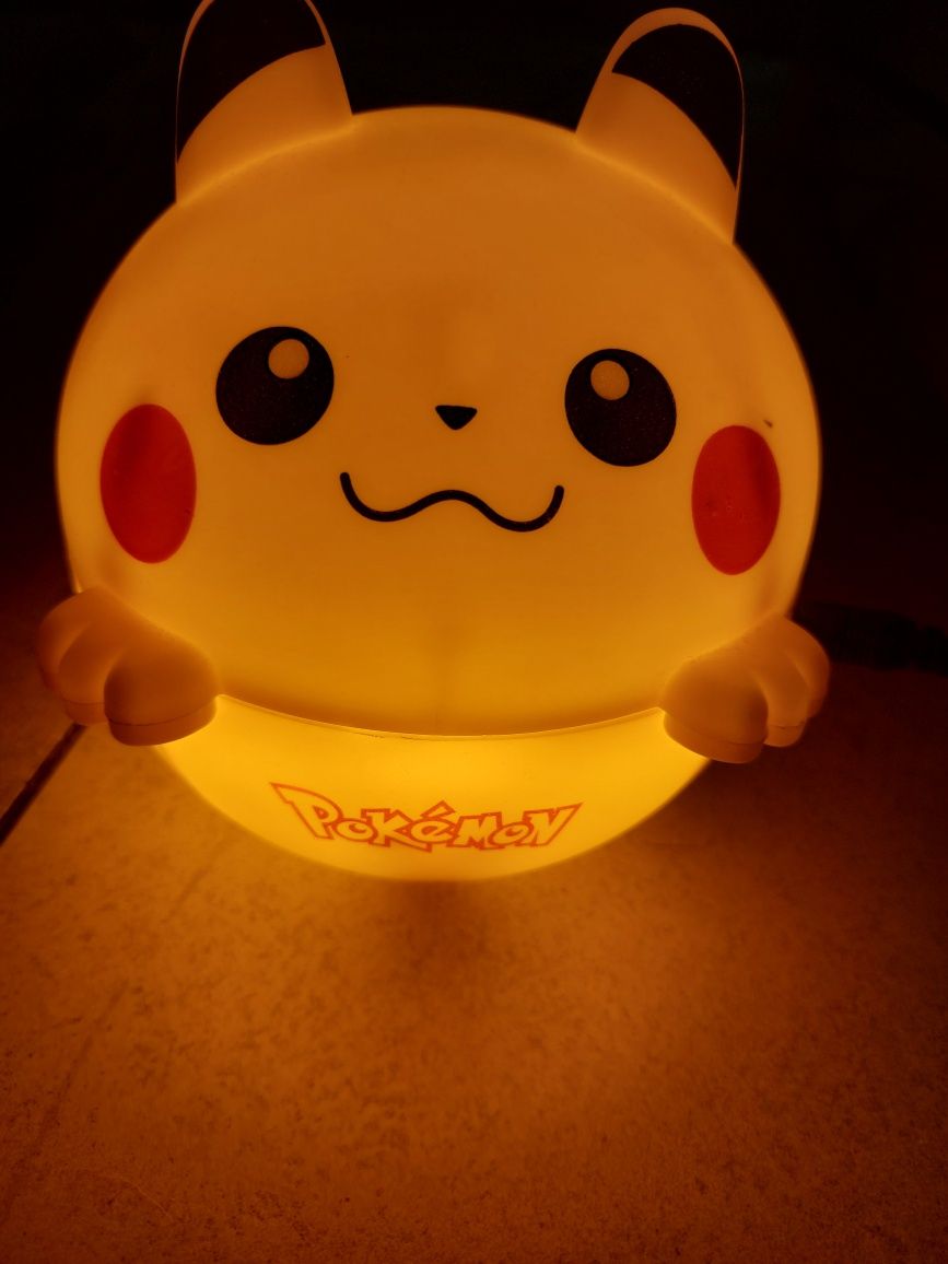 Lampka biurkowa Pikachu