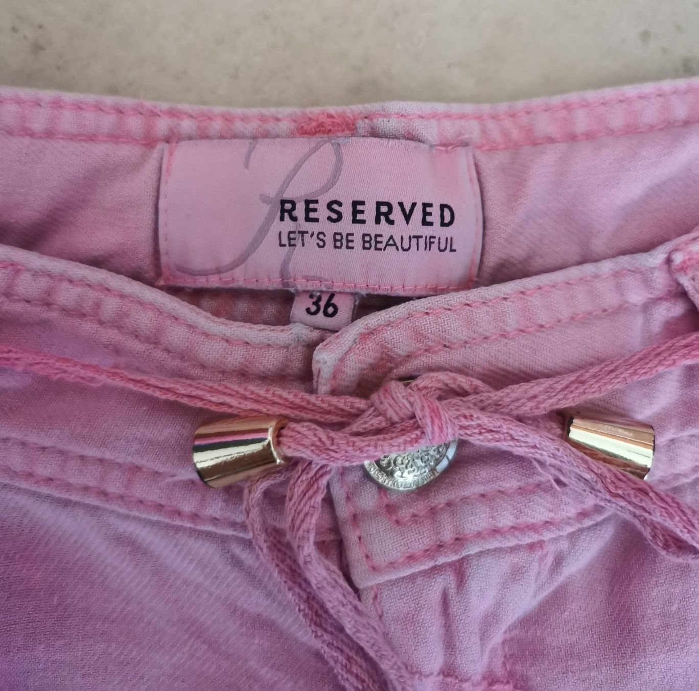 Szorty Reserved S