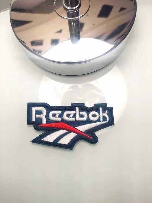 Naszywka reebok 7x3, 5