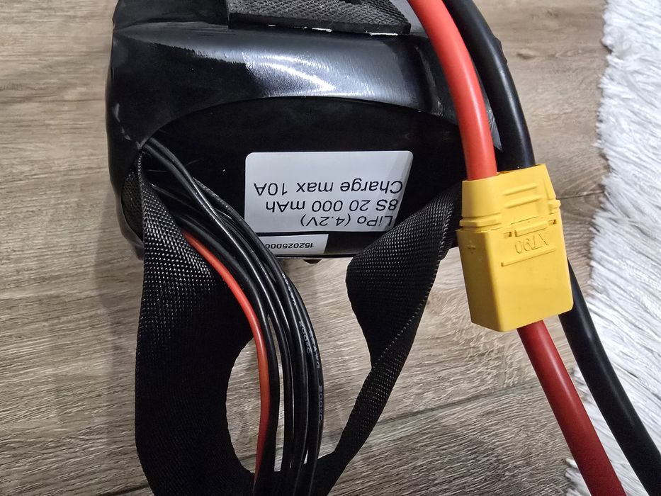 Фпв повний комплект , оптика , батарея , пропи