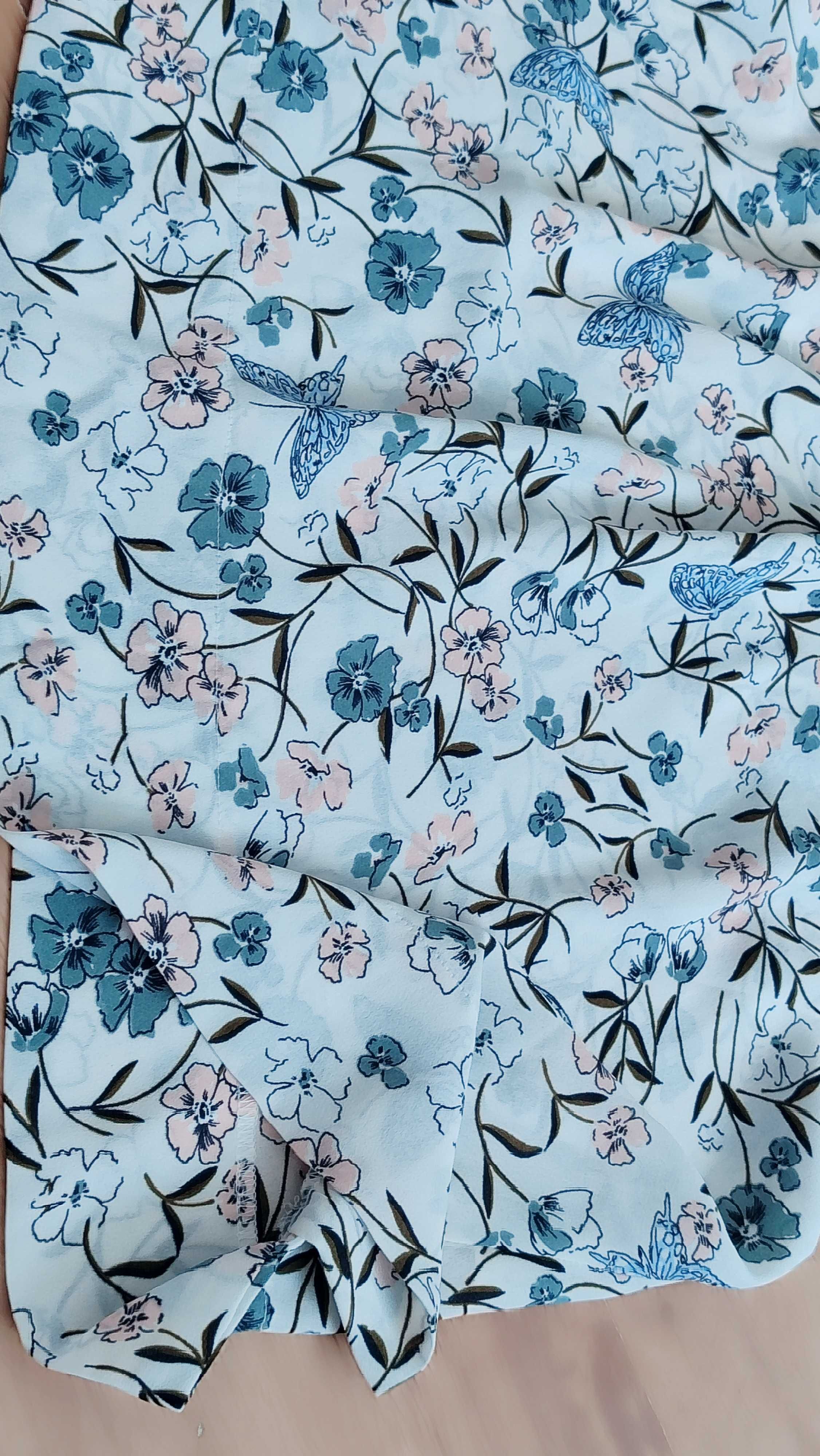 Bluzka na ramiączkach kwiaty motyle
Primark