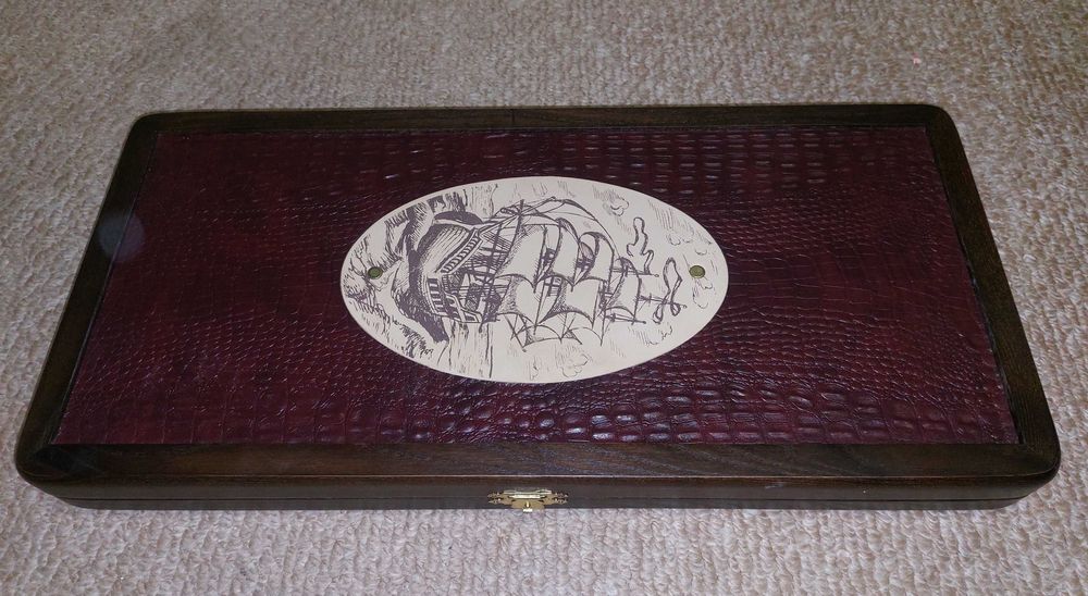 Отличный подарок Нарды деревянные.