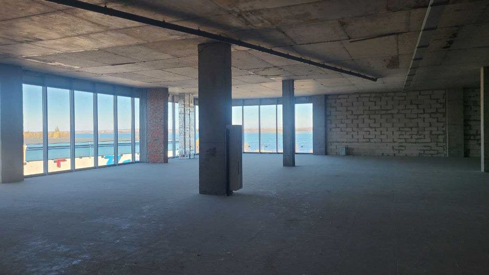 Безпечна локація. Довготривала оренда, 1000кв.м під ваш бізнес