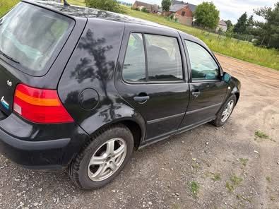 Volkswagen Golf IV 1.6 16V 2000r.