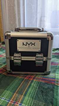 Кейс для косметики для візажиста NYX ориг новий купували за 16 тис.