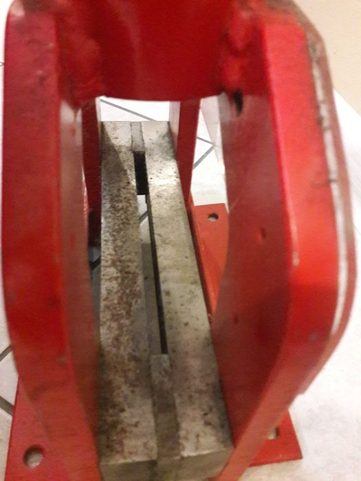 przecinarka, gilotyna hydrauliczna do metalu, koszt nowej ok.1200 euro