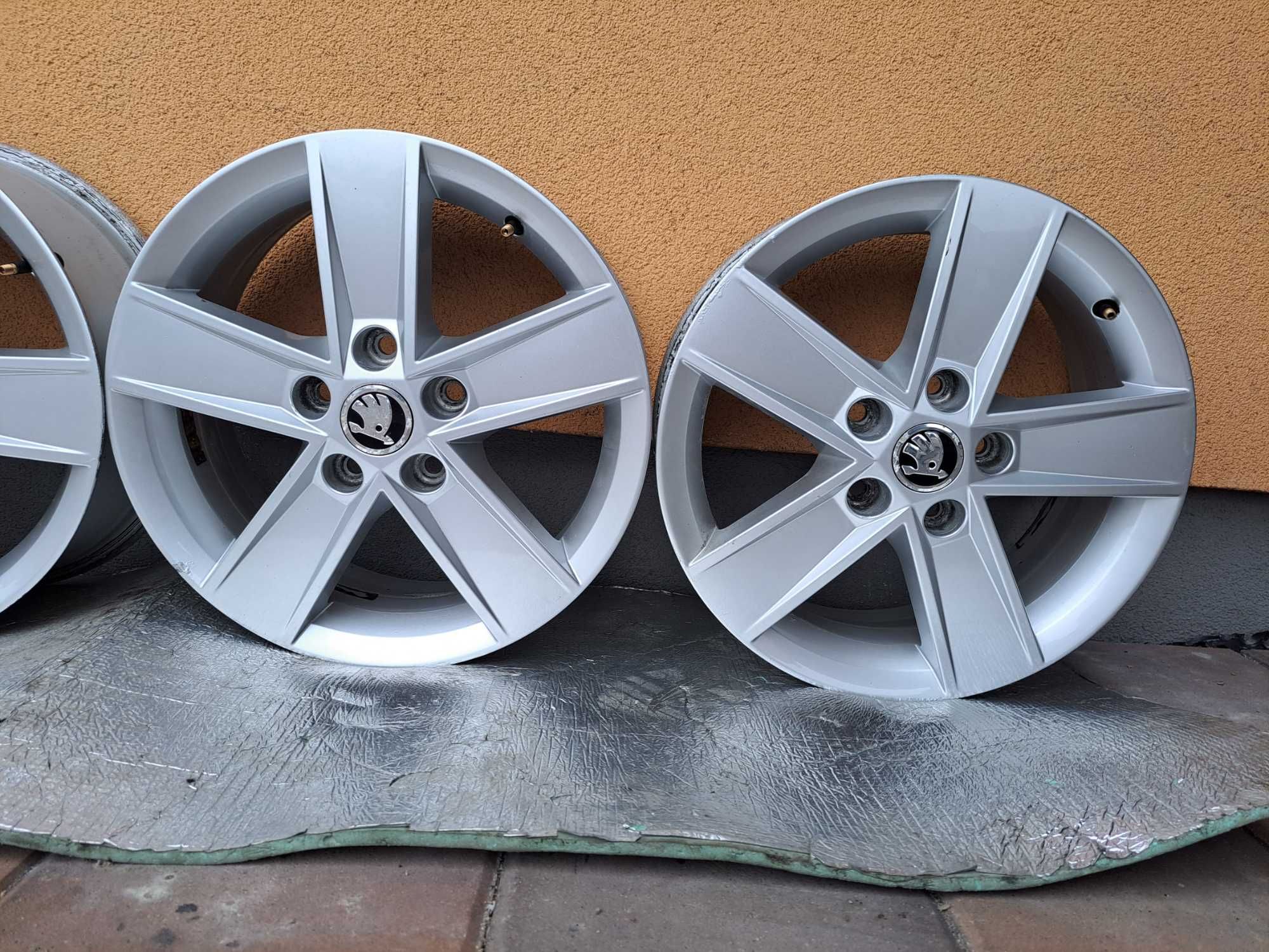 Felgi Aluminiowe 5x112 16 Cali Skoda Octavia Yeti