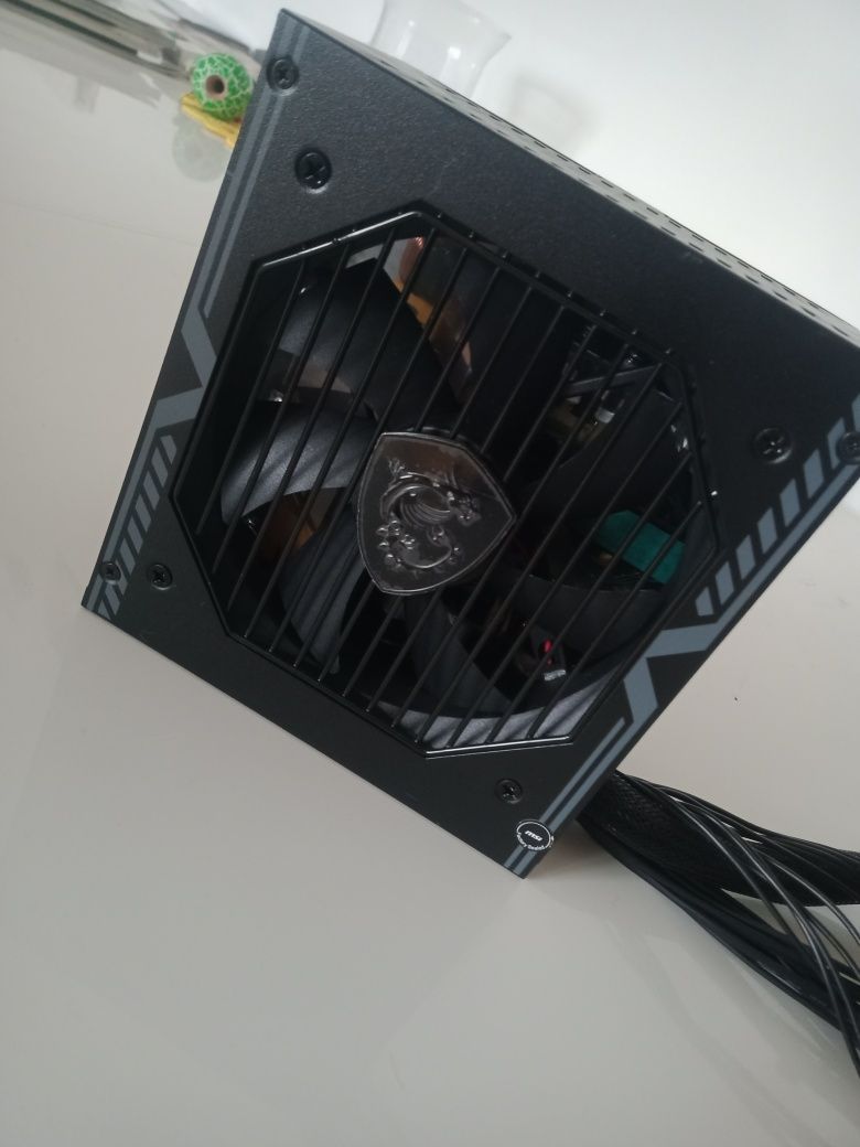 Zasilacz do komputera MSI MAG 550W