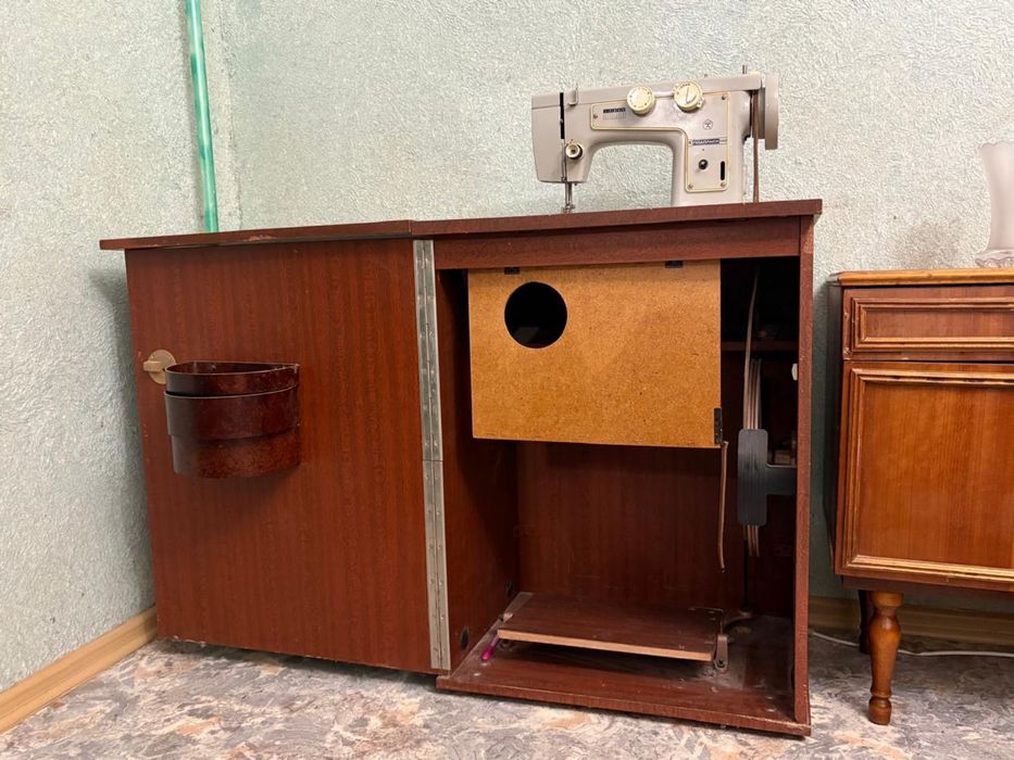 Швейна машина Подольськ 142