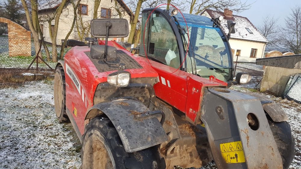 Bobcat: TL360 Massey Ferguson: 9306 ,9407 TH6534 szyba  nr 472