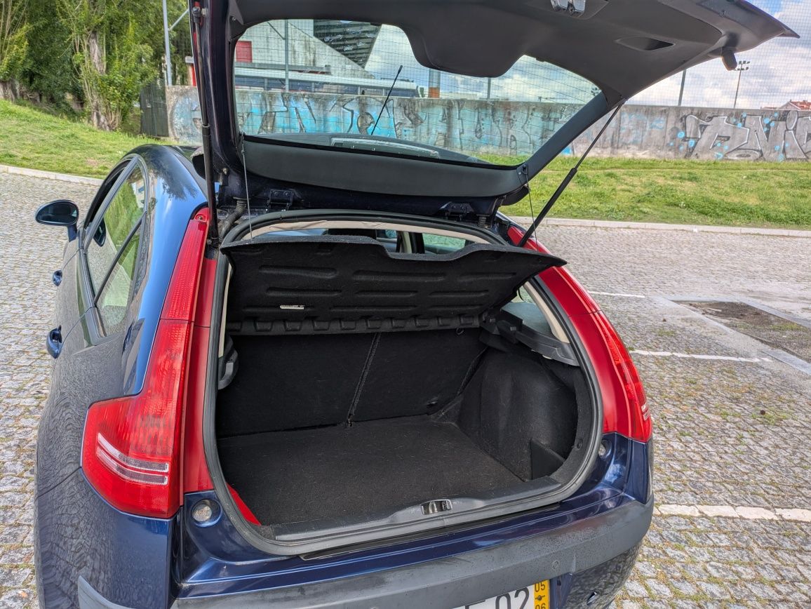 Citroën C4 em bom estado