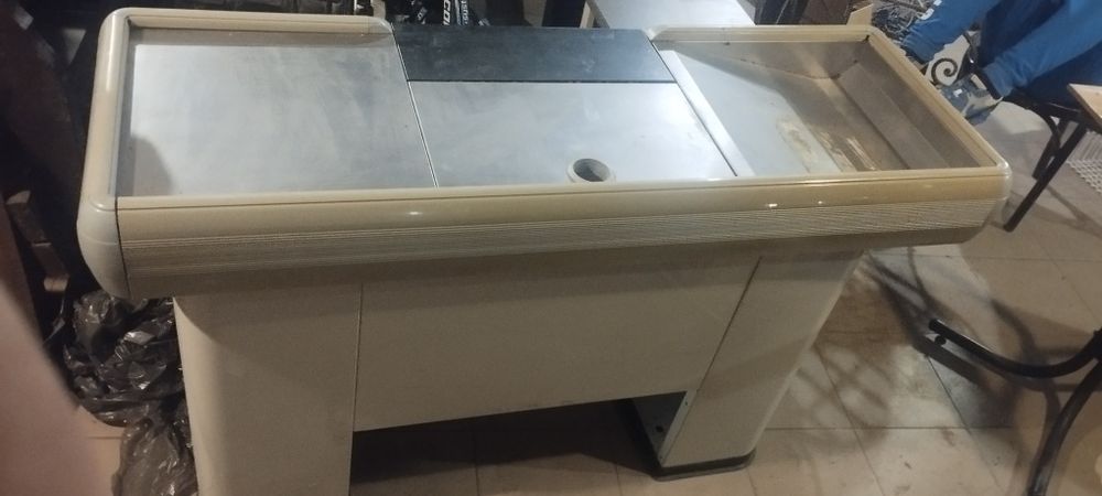 Магазинные оборудование