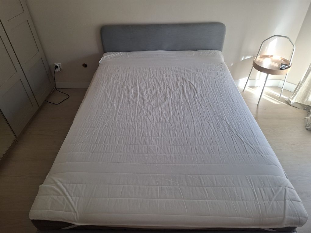 Cama e colchão ikea 140x200