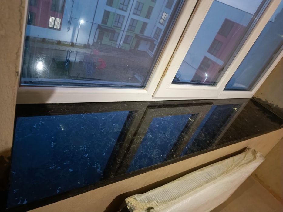 Вироби з граніту: підвіконня, сходи, стільниці, каміни на замовлення