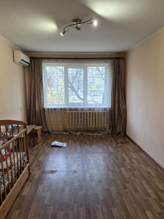 Срочно 2 ком кв в центре недорого