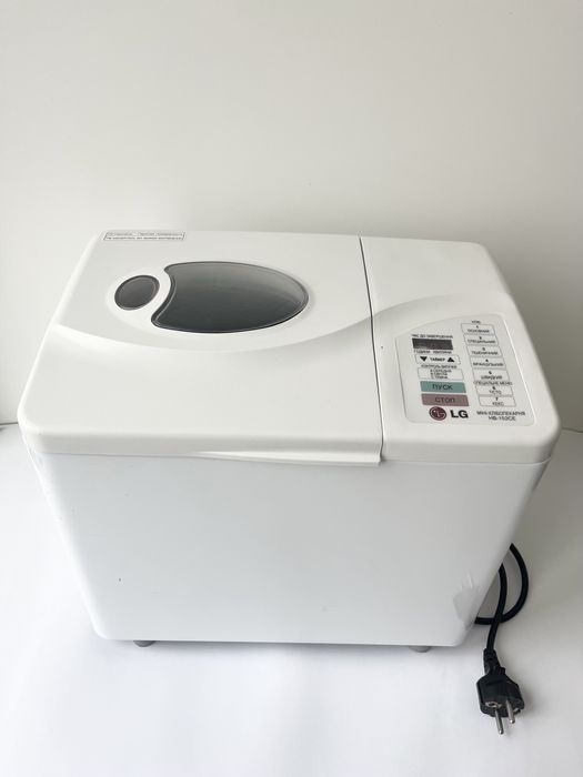 Хлібопічка з функцією замісу тіста LG