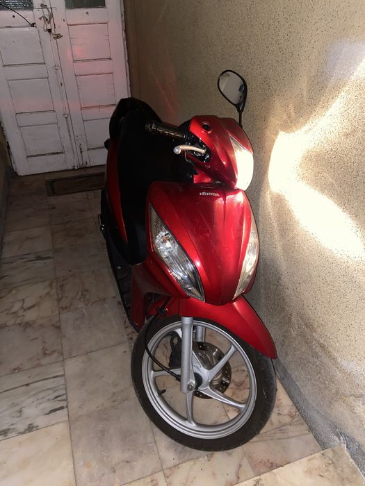 Honda Vision 50cc 4 tempos em bom estado