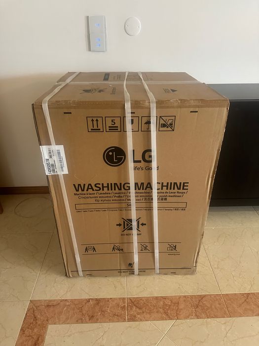 LG LAV E SECA F4DR509S1W Nova sem uso comprei final mes 8 na garantia