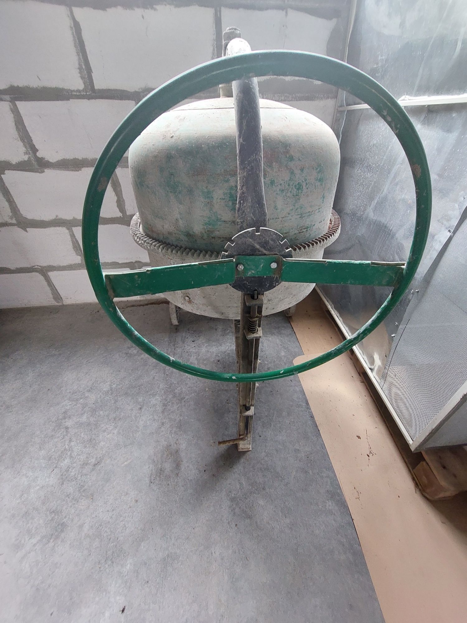 Продаж бетономішалки Б/У