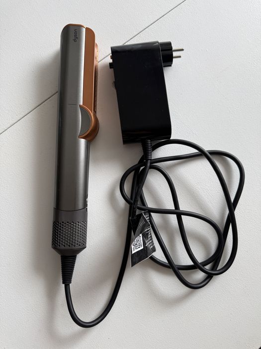 Aeroprostownica Dyson Airstrait z etui jak nowa na gwarancji