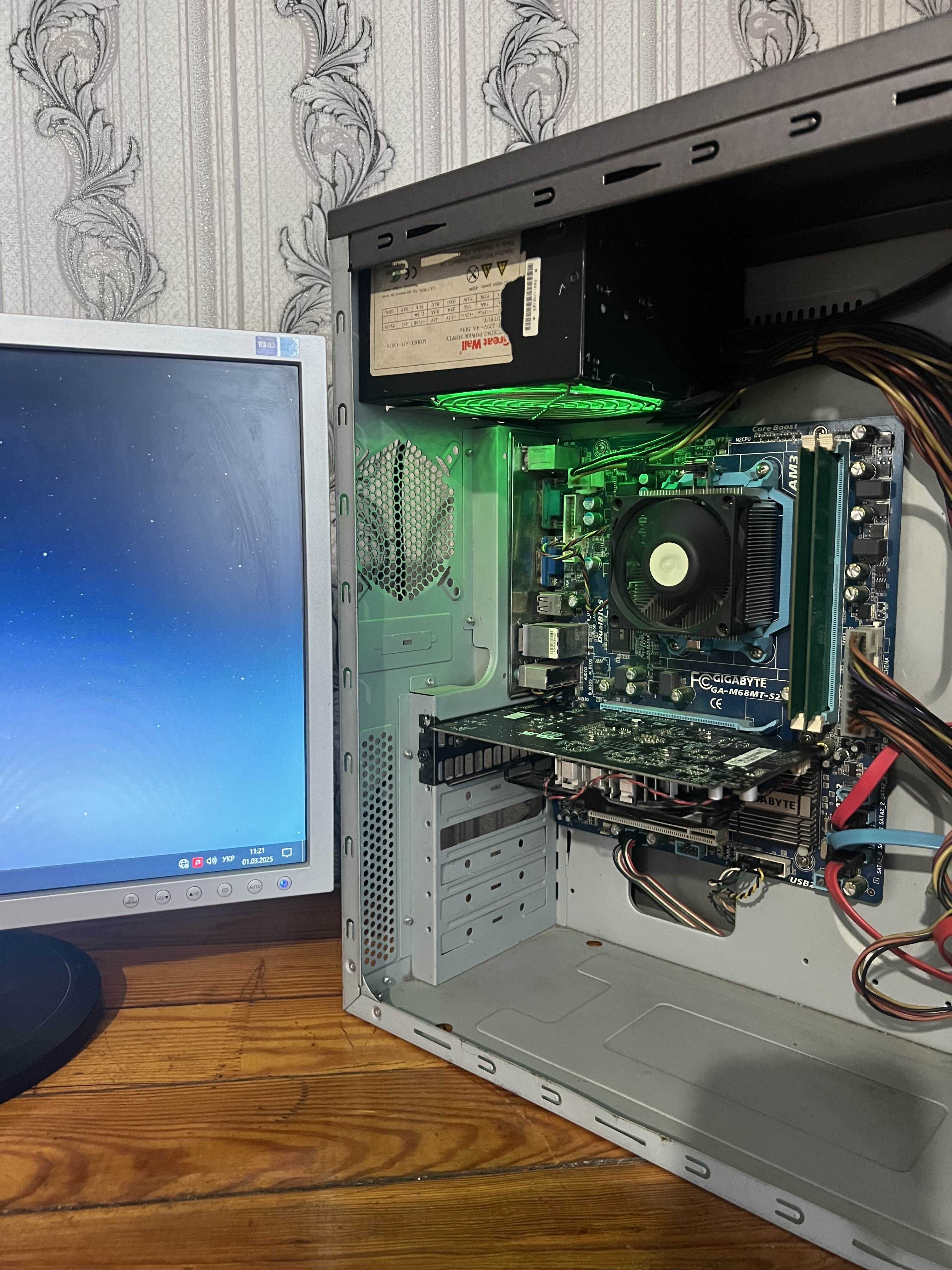 Готовий ПК: AMD Athlon X4+RX 550/8 GB RAM /SSD+HDD