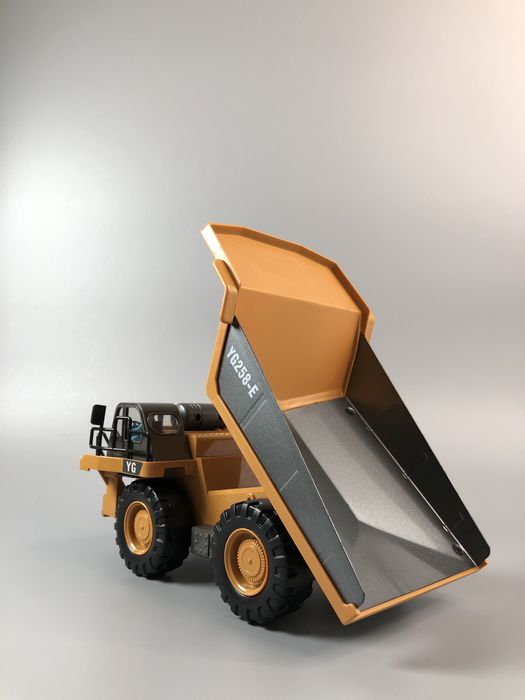 Автомобіль на дистанційному керуванні, іграшки для хлопчиків