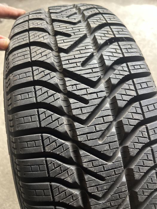 185/60/15 Pirelli SnowControl Serie 3 Winter 190 idealny stan 1szt