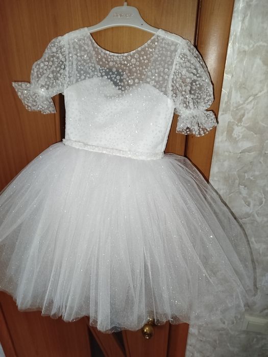 Святкова сукня для дівчинки 4- 6 років ( 104- 113)