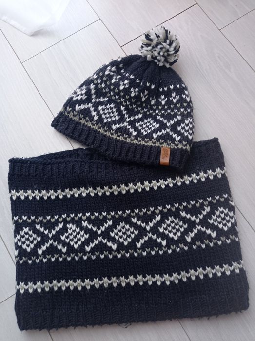 Zimowa czapka z kominem Carry męska z polarem