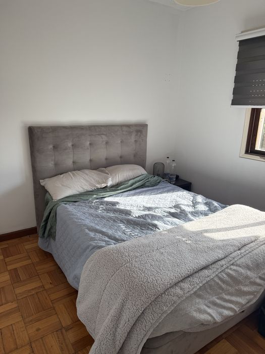 Arrendo quarto em moradia