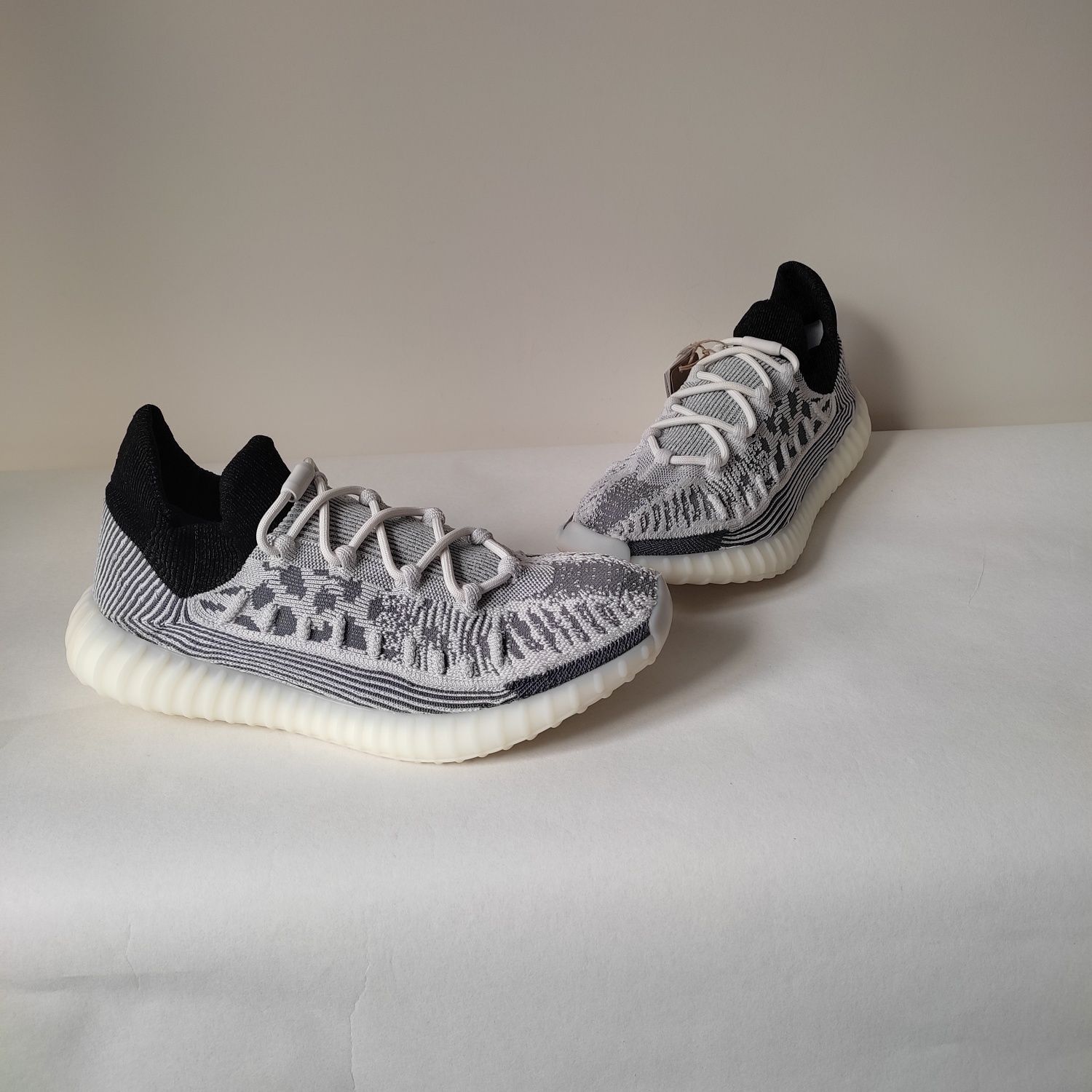Adidas Yeezy 350 V2 CMPCT Panda