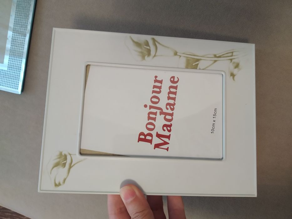 Красивая стильная фоторамка рамка для фотографии