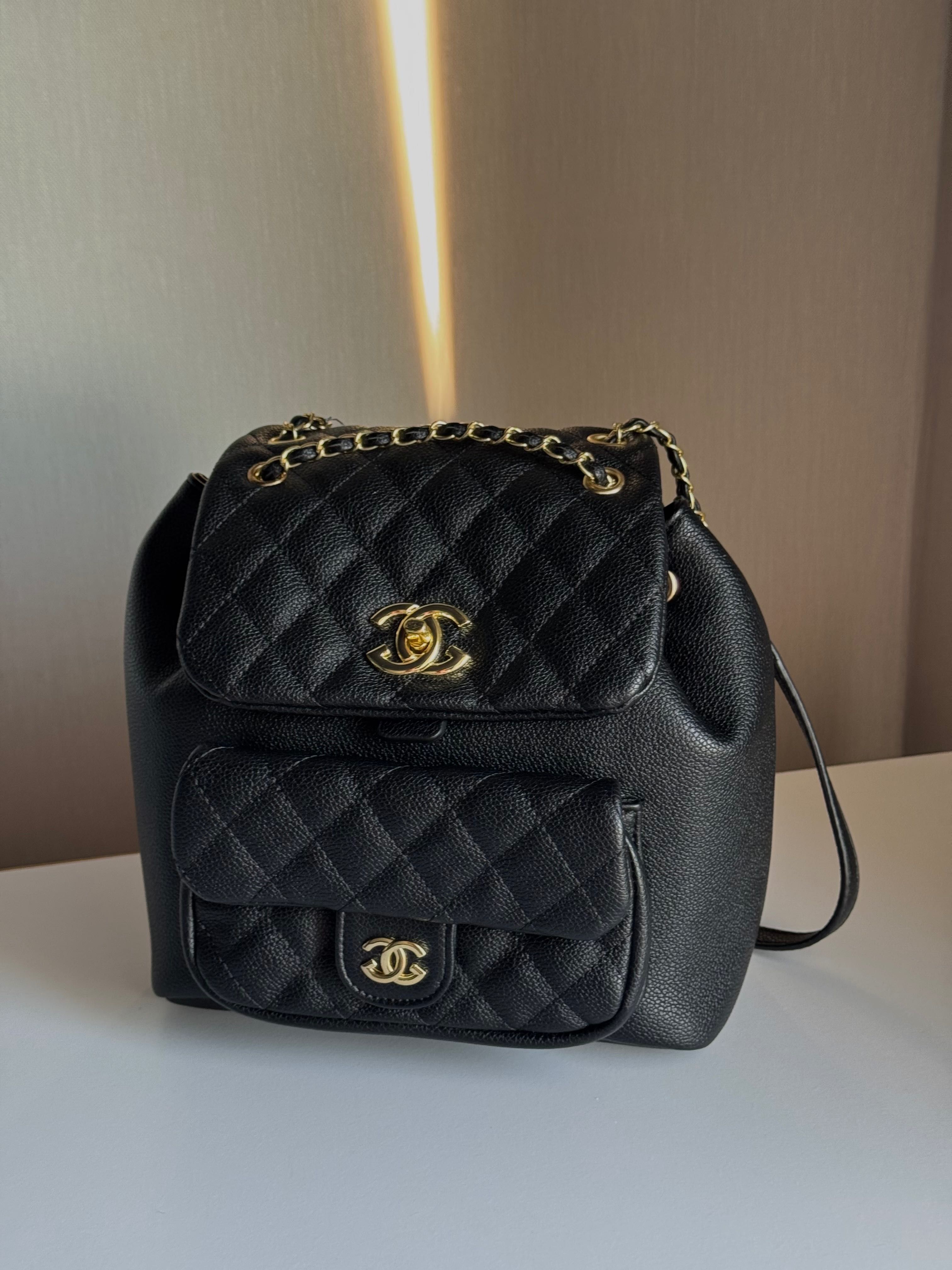 Шкіряний чорний портфель Chanel рюкзак