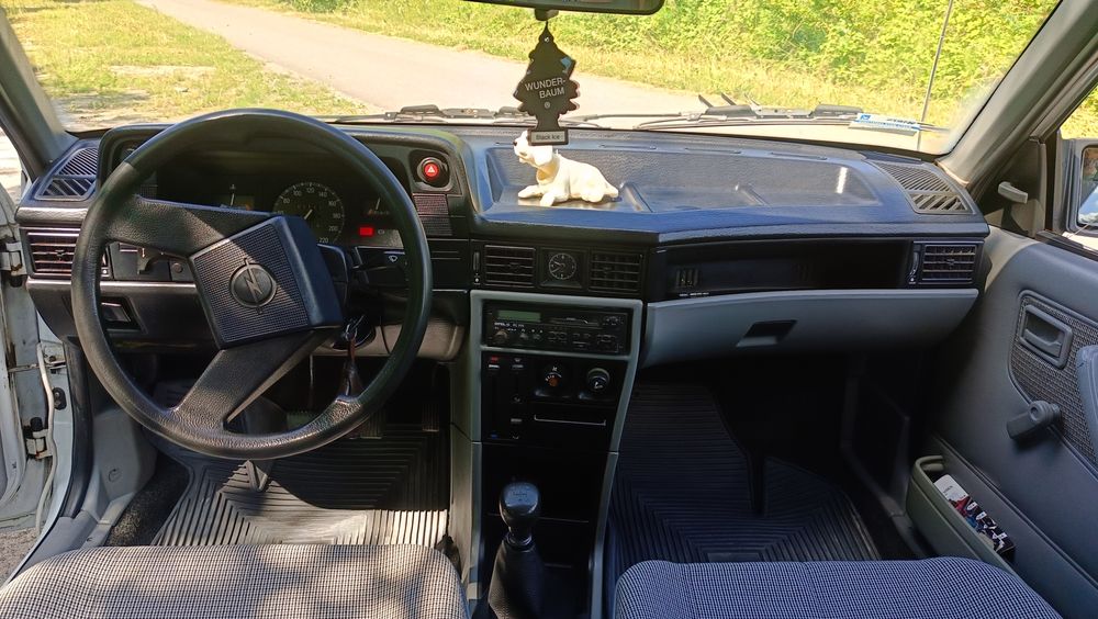Opel Kadett E 1.3 benzyna
