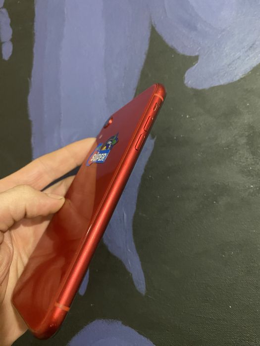 iPhone XR на 64 ГБ
