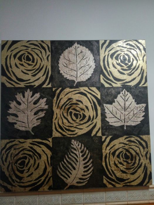 Quadro/Tela com desenhos em prateados dourado