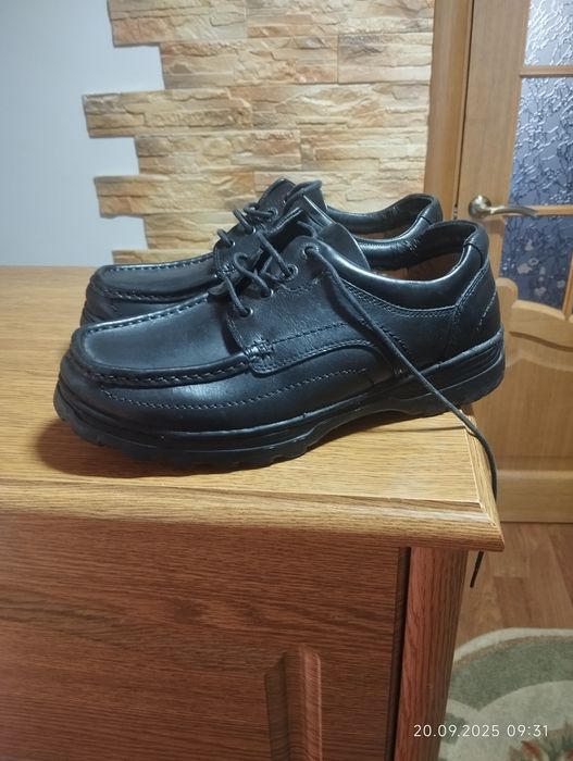 Взуття чоловіче Clarks