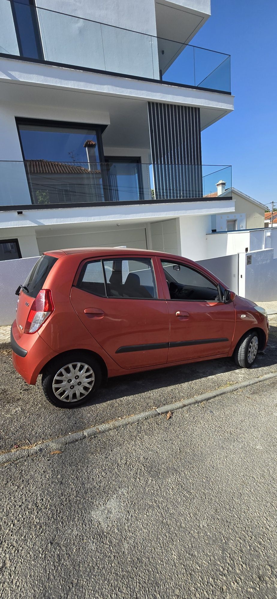 Vendo hyunday I10 em bom estado, bateria nova revisão feita--revisão f
