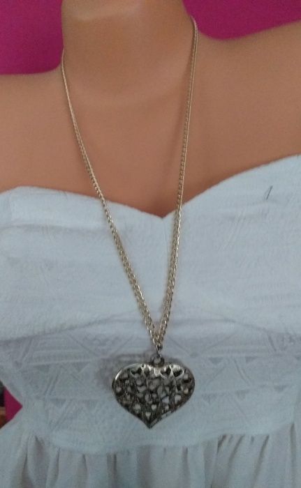 Очень модная цепочка с кулоном в виде сердца