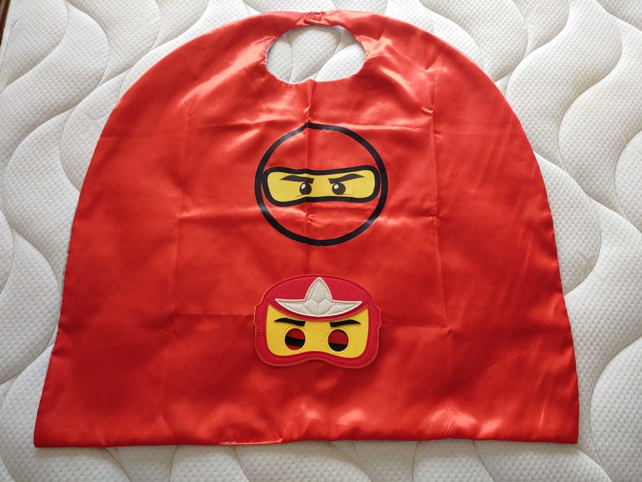 4x Disfarces Ninjago com capa e máscara, NOVO!