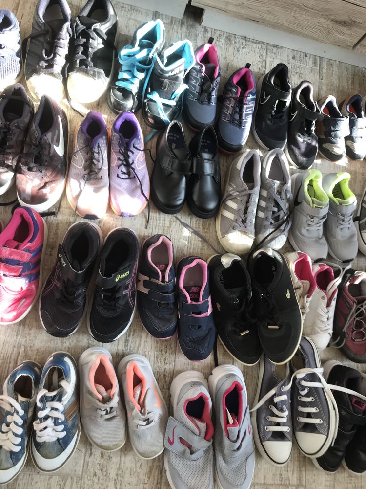 Дитяче оригінальне взуття оптом з Єропи 90пар опт Nike Adidas Asics